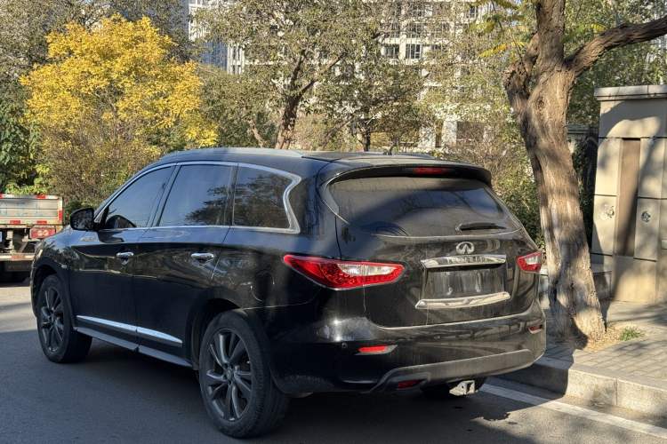 Used Infiniti JX 2013 JX35 Two-Wheel-Drive Excellence Edition Exterior 8