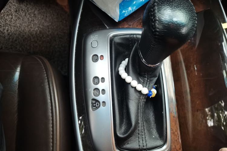 Used Infiniti JX 2013 JX35 Two-Wheel-Drive Excellence Edition Gear Lever