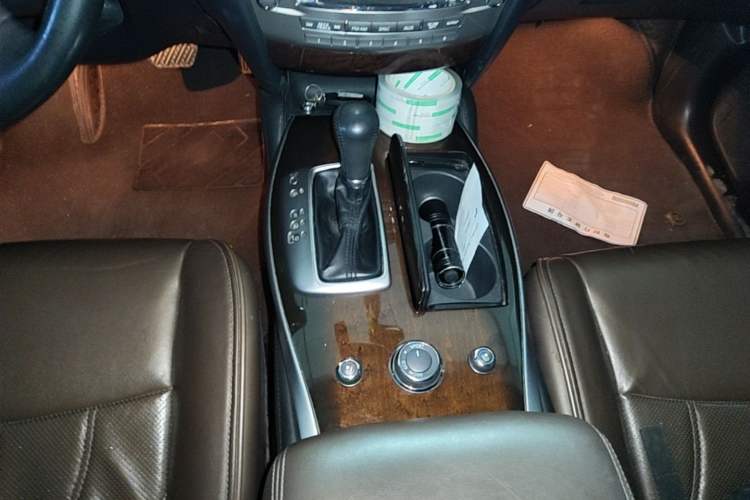 Used Infiniti JX 2013 JX35 4x4 All-Terrain Edition Gear Lever
