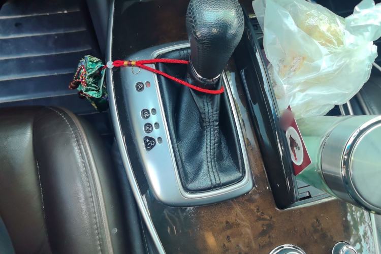 Used Infiniti JX 2013 JX35 4x4 All-Terrain Edition Gear Lever
