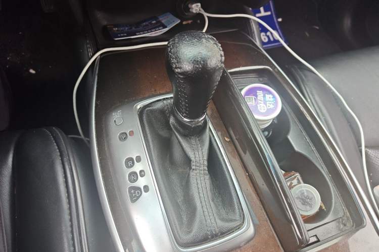 Used Infiniti JX 2013 JX35 Two-Wheel-Drive Excellence Edition Gear Lever