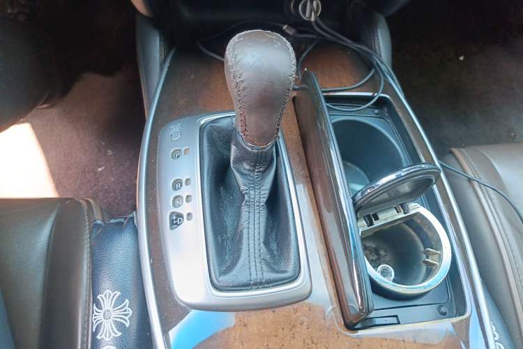 Used Infiniti JX 2013 JX35 4x4 All-Terrain Edition Gear Lever