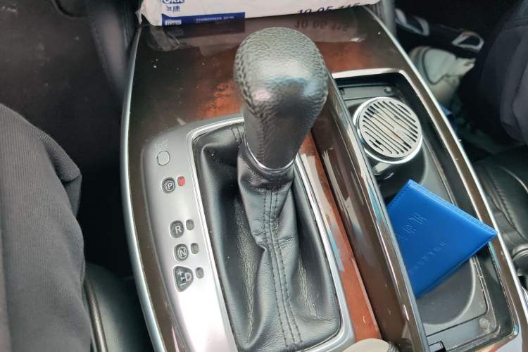 Used Infiniti JX 2013 JX35 Two-Wheel-Drive Excellence Edition Gear Lever
