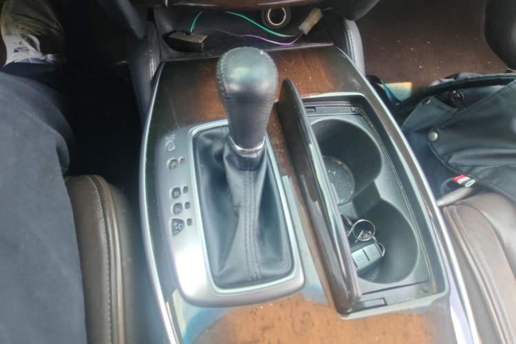 Used Infiniti JX 2013 JX35 4x4 All-Terrain Edition Gear Lever