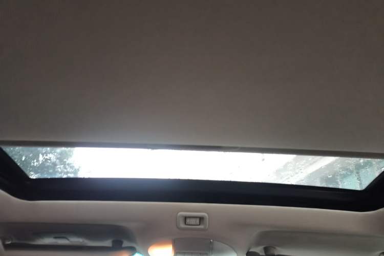Used Infiniti JX 2013 JX35 Two-Wheel-Drive Excellence Edition Headliner