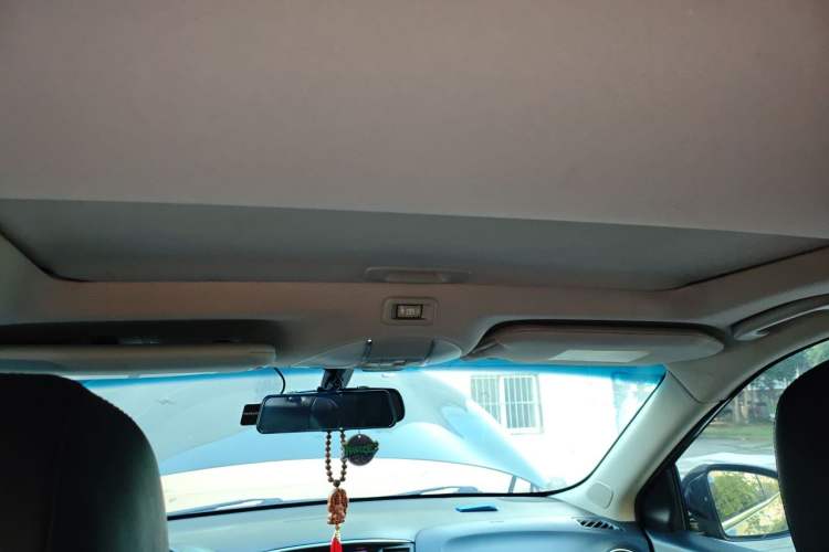 Used Infiniti JX 2013 JX35 Two-Wheel-Drive Excellence Edition Headliner