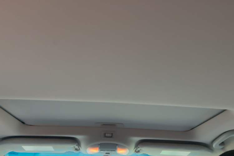 Used Infiniti JX 2013 JX35 Two-Wheel-Drive Excellence Edition Headliner