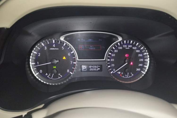 Used Infiniti JX 2013 JX35 Two-Wheel-Drive Excellence Edition Instrument Cluster