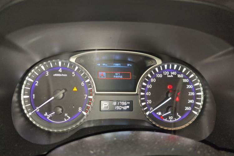 Used Infiniti JX 2013 JX35 Two-Wheel-Drive Excellence Edition Instrument Cluster