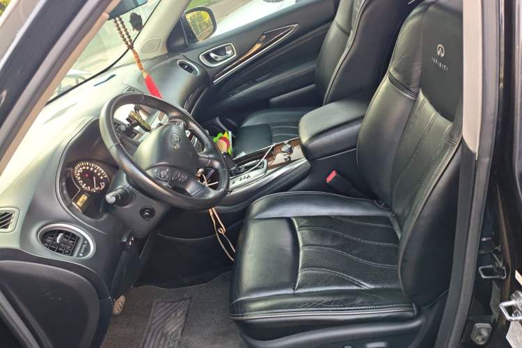 Used Infiniti JX 2013 JX35 Two-Wheel-Drive Excellence Edition Left Front Seat