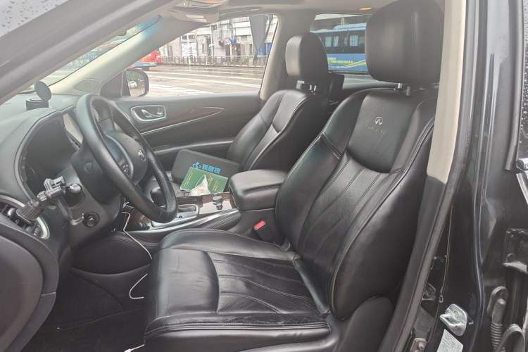 Used Infiniti JX 2013 JX35 Two-Wheel-Drive Excellence Edition Left Front Seat
