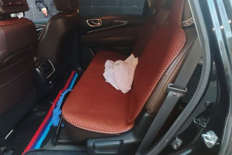 Used Infiniti JX 2013 JX35 4x4 All-Terrain Edition Left Rear Seat