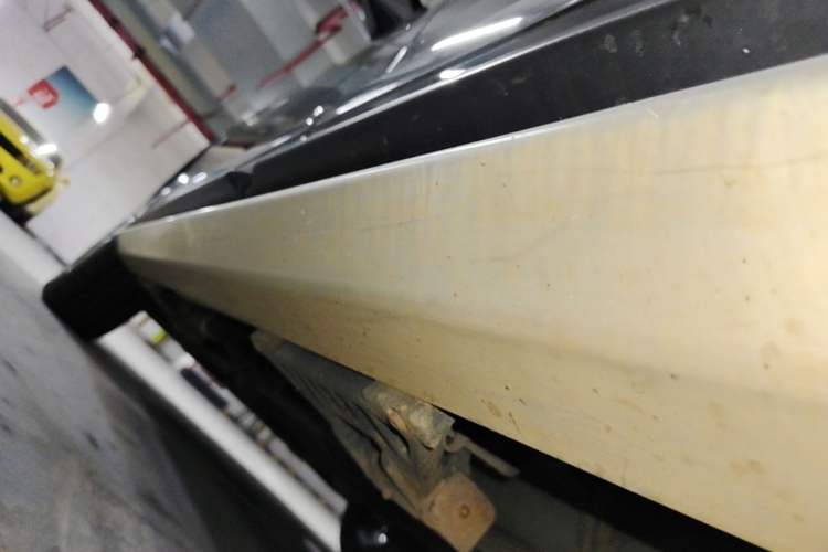 Used Infiniti JX 2013 JX35 4x4 All-Terrain Edition Left Side Sill
