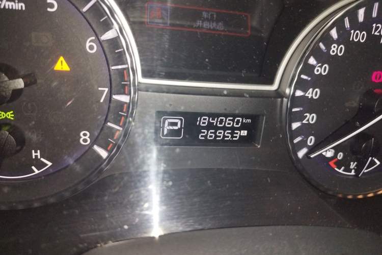 Used Infiniti JX 2013 JX35 Two-Wheel-Drive Excellence Edition Odometer Close Up