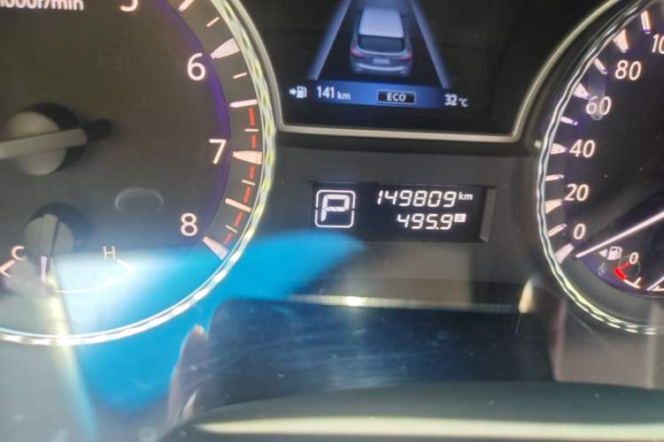 Used Infiniti JX 2013 JX35 4x4 All-Terrain Edition Odometer Close Up