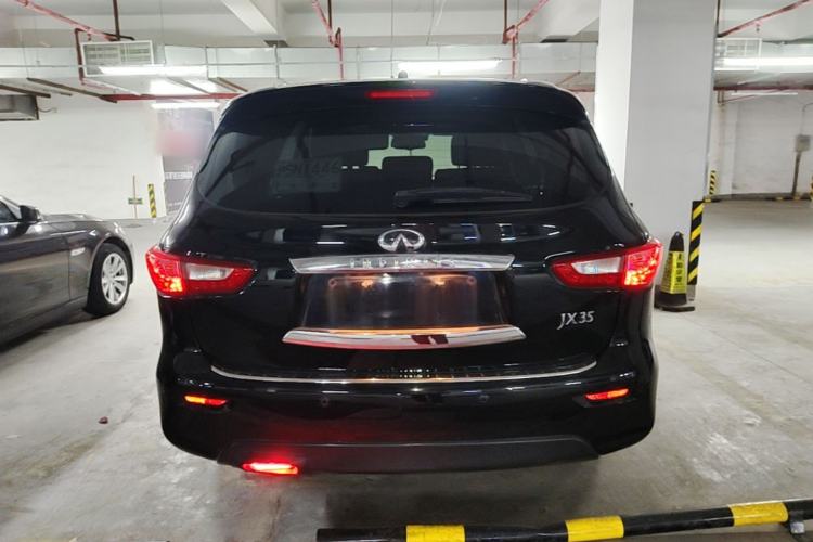 Used Infiniti JX 2013 JX35 4x4 All-Terrain Edition Rear