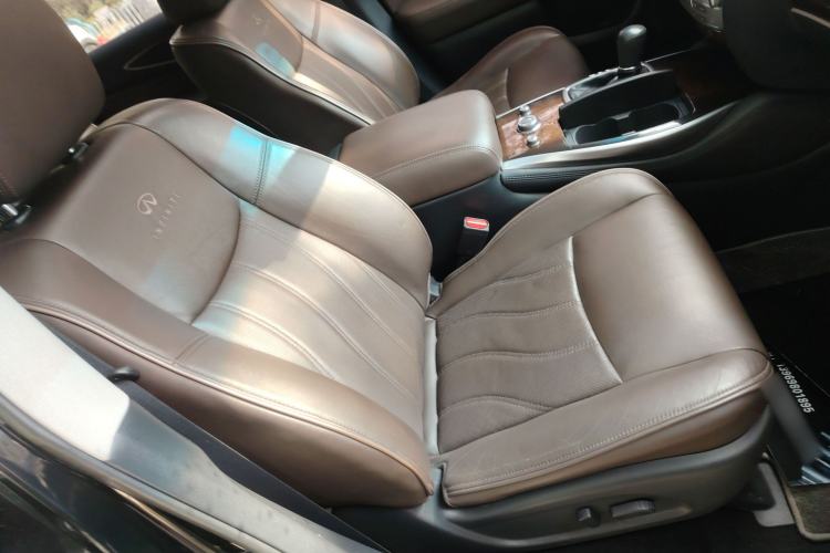 Used Infiniti JX 2013 JX35 Two-Wheel-Drive Excellence Edition Right Front Seat