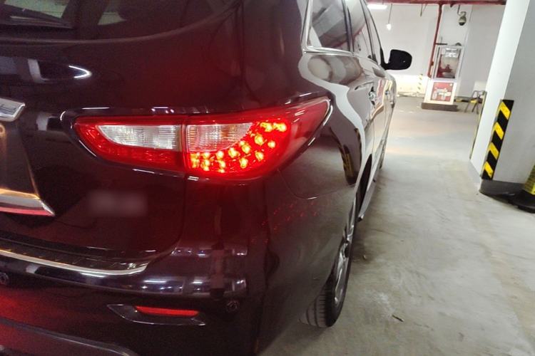 Used Infiniti JX 2013 JX35 4x4 All-Terrain Edition Right Rear Taillight
