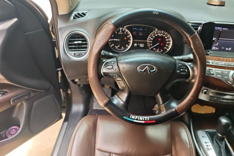 Used Infiniti JX 2013 JX35 Two-Wheel-Drive Excellence Edition Steering Wheel