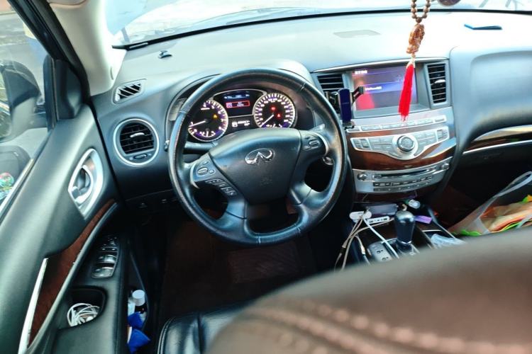 Used Infiniti JX 2013 JX35 Two-Wheel-Drive Excellence Edition Steering Wheel