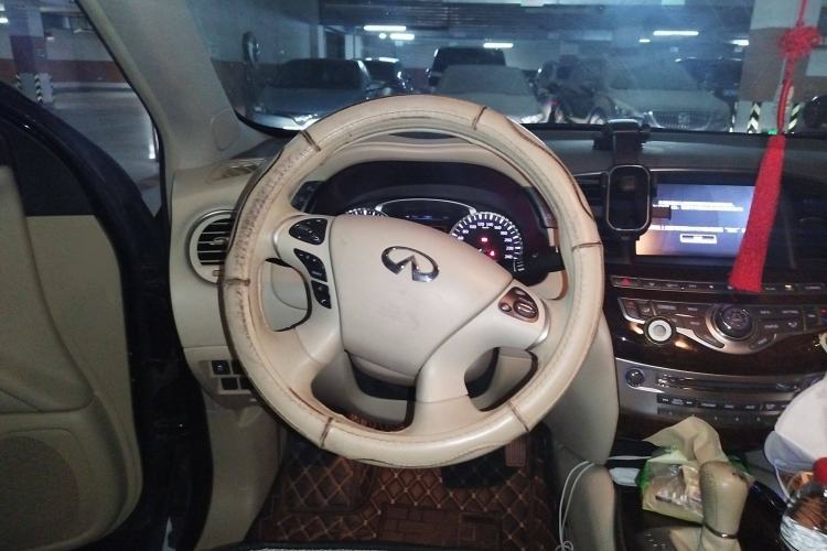 Used Infiniti JX 2013 JX35 Two-Wheel-Drive Excellence Edition Steering Wheel