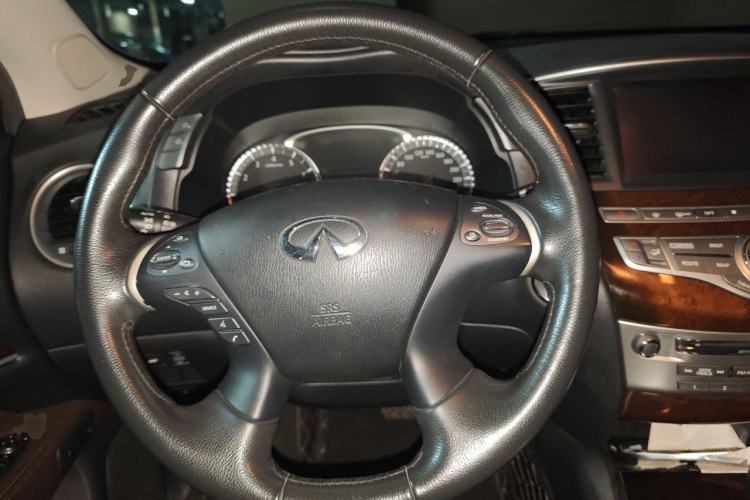 Used Infiniti JX 2013 JX35 Two-Wheel-Drive Excellence Edition Steering Wheel