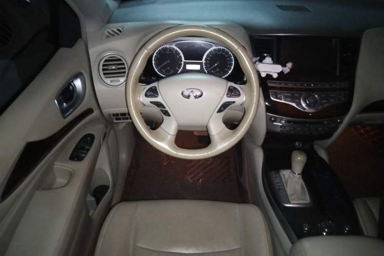 Used Infiniti JX 2013 JX35 4x4 All-Terrain Edition Steering Wheel