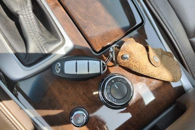 Used Infiniti JX 2013 JX35 Two-Wheel-Drive Excellence Edition Vehicle Key