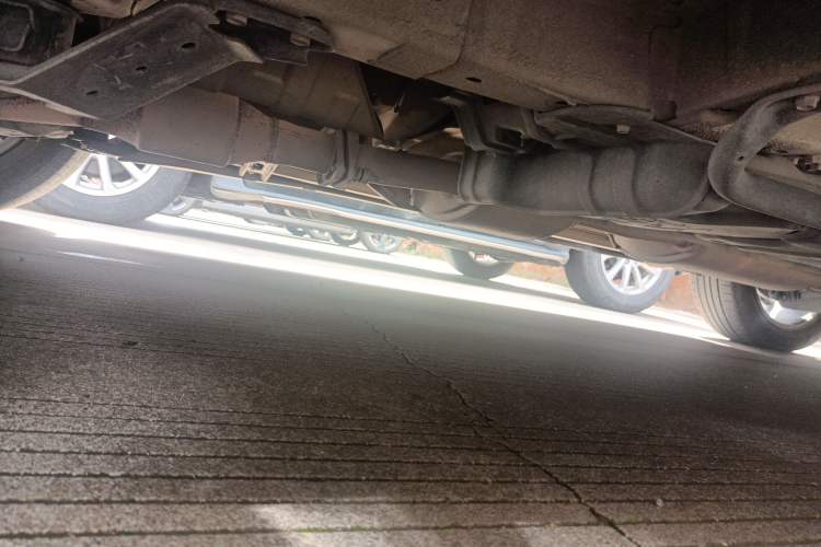Used Infiniti JX 2013 JX35 Two-Wheel-Drive Excellence Edition Chassis Front Left