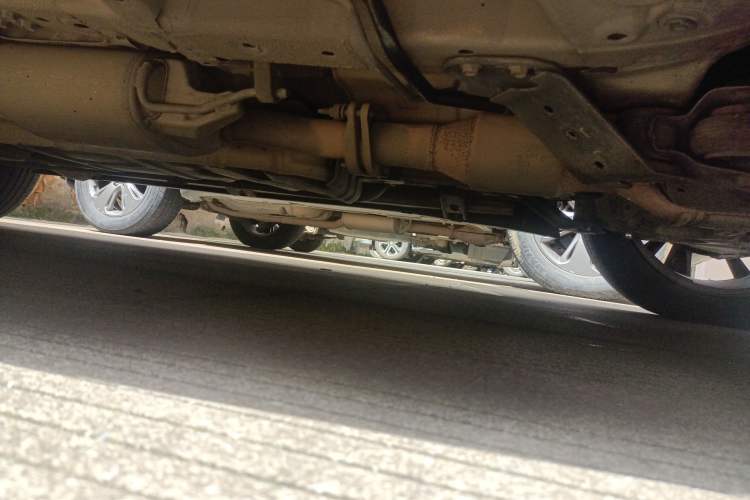 Used Infiniti JX 2013 JX35 Two-Wheel-Drive Excellence Edition Chassis Front Right