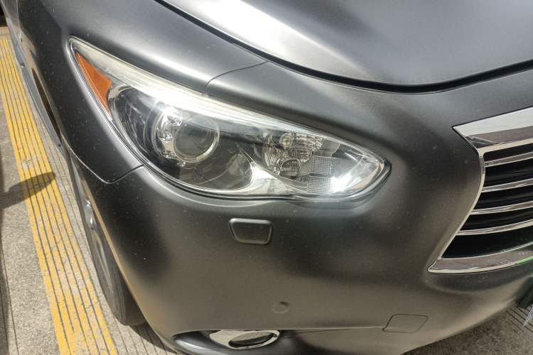 Used Infiniti JX 2013 JX35 Two-Wheel-Drive Excellence Edition Right Front Headlight