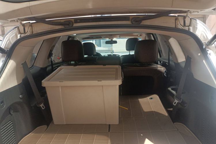 Used Infiniti JX 2013 JX35 Two-Wheel-Drive Excellence Edition Trunk