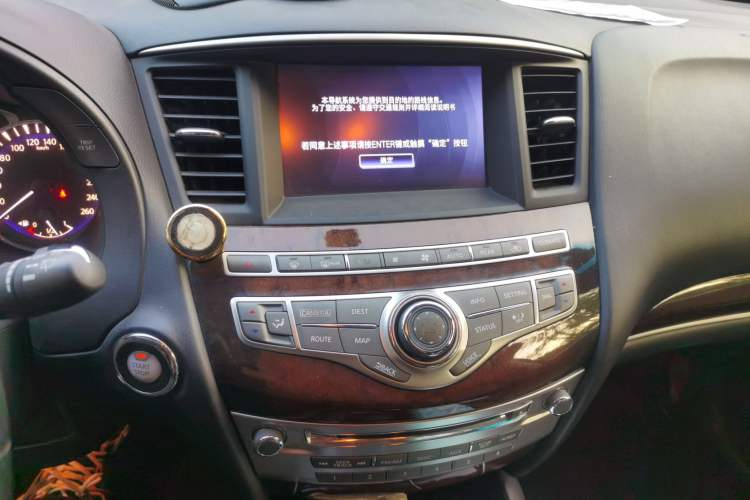 Used Infiniti JX 2013 JX35 Two-Wheel-Drive Excellence Edition Audio And AC Panel
