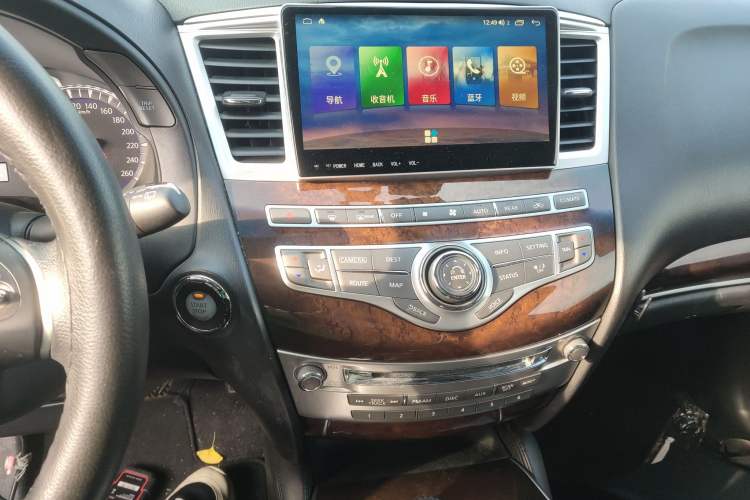 Used Infiniti JX 2013 JX35 Two-Wheel-Drive Excellence Edition Audio And AC Panel