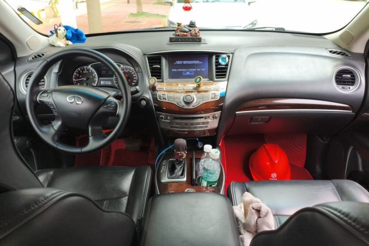 Used Infiniti JX 2013 JX35 Two-Wheel-Drive Excellence Edition Center Console