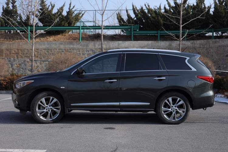 Used Infiniti JX 2013 JX35 Two-Wheel-Drive Excellence Edition Exterior 2