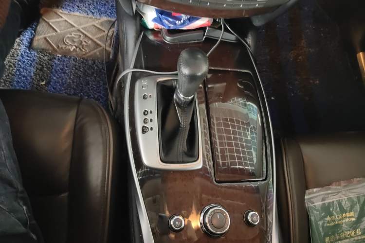 Used Infiniti JX 2013 JX35 4x4 All-Terrain Edition Gear Lever