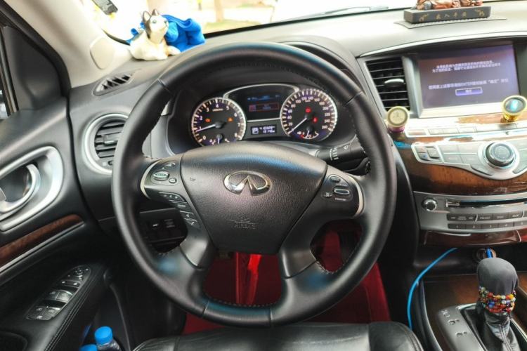 Used Infiniti JX 2013 JX35 Two-Wheel-Drive Excellence Edition Steering Wheel