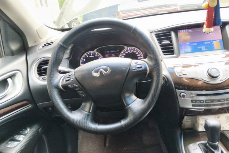 Used Infiniti JX 2013 JX35 Two-Wheel-Drive Excellence Edition Steering Wheel