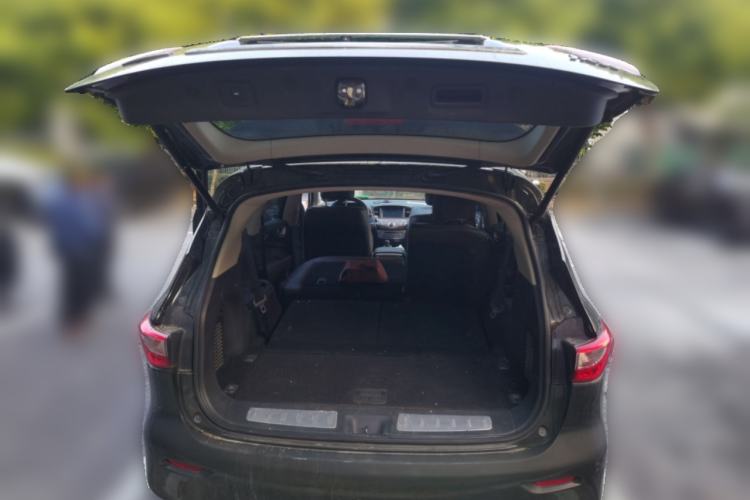 Used Infiniti JX 2013 JX35 Two-Wheel-Drive Excellence Edition Trunk