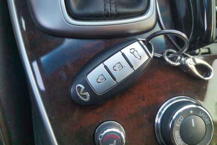 Used Infiniti JX 2013 JX35 Two-Wheel-Drive Excellence Edition Vehicle Key