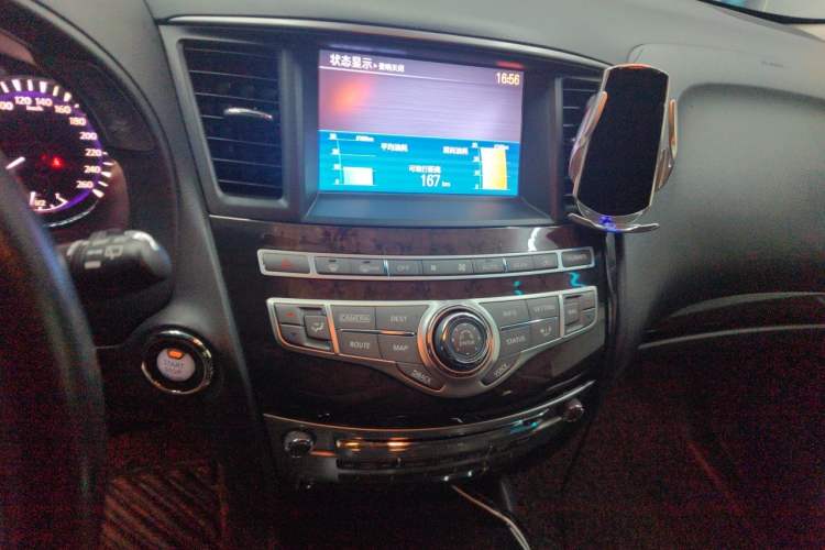 Used Infiniti JX 2013 JX35 Two-Wheel-Drive Excellence Edition Audio And AC Panel