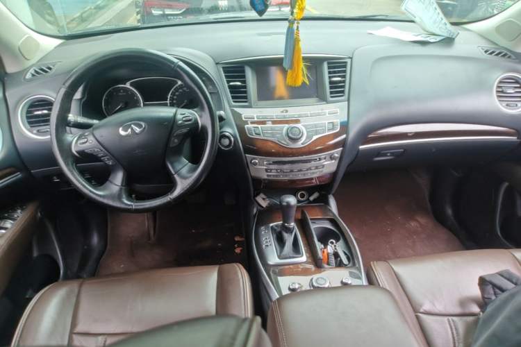 Used Infiniti JX 2013 JX35 4x4 All-Terrain Edition Center Console