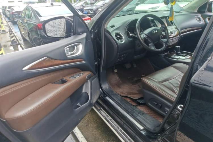 Used Infiniti JX 2013 JX35 4x4 All-Terrain Edition Driver Seat