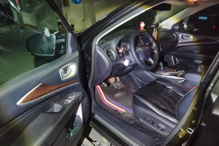 Used Infiniti JX 2013 JX35 Two-Wheel-Drive Excellence Edition Driver Seat