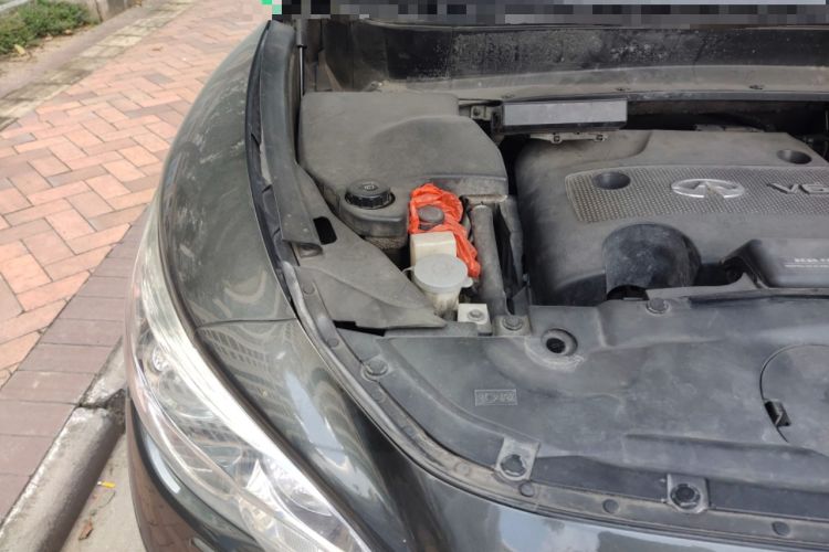 Used Infiniti JX 2013 JX35 Two-Wheel-Drive Excellence Edition Engine Bay Right