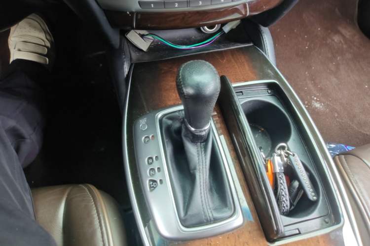 Used Infiniti JX 2013 JX35 4x4 All-Terrain Edition Gear Lever