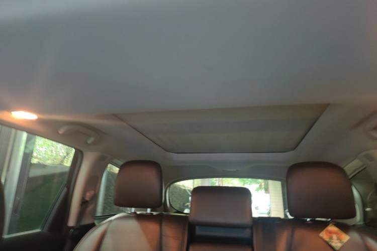 Used Infiniti JX 2013 JX35 Two-Wheel-Drive Excellence Edition Headliner
