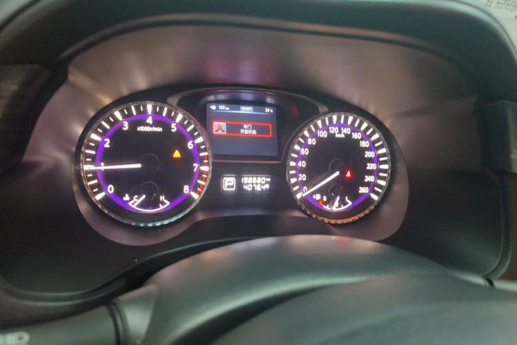 Used Infiniti JX 2013 JX35 Two-Wheel-Drive Excellence Edition Instrument Cluster