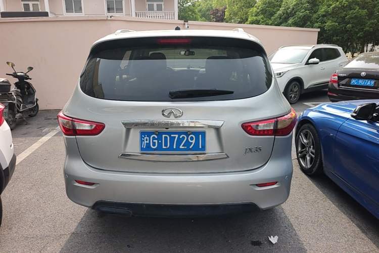 Used Infiniti JX 2013 JX35 Two-Wheel-Drive Excellence Edition Rear